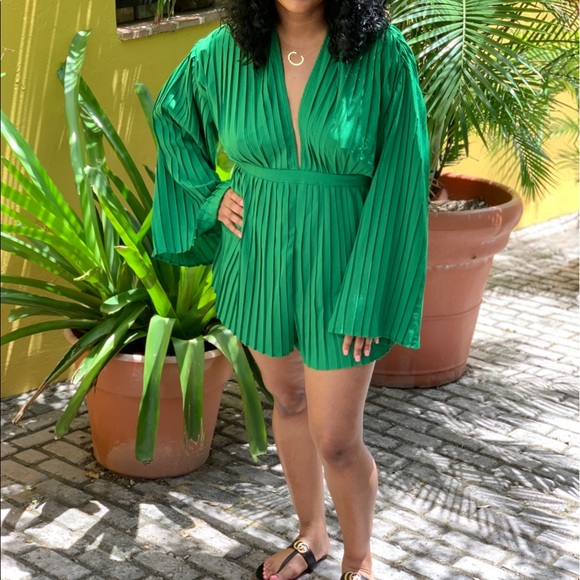 Pleated Green Romper - Picture 1 of 7